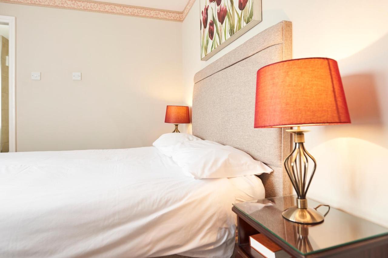 The New Inn Hotel Shottery Bagian luar foto
